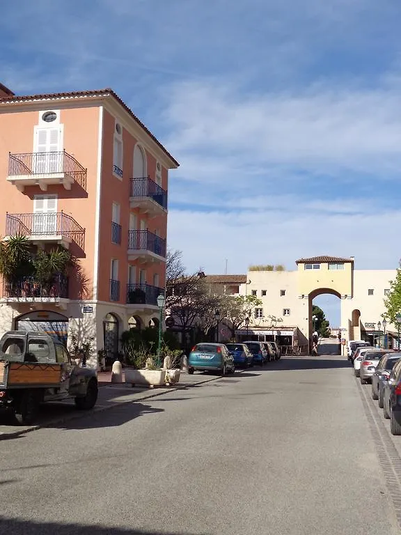 Port Grimaud Les Voiles 아파트